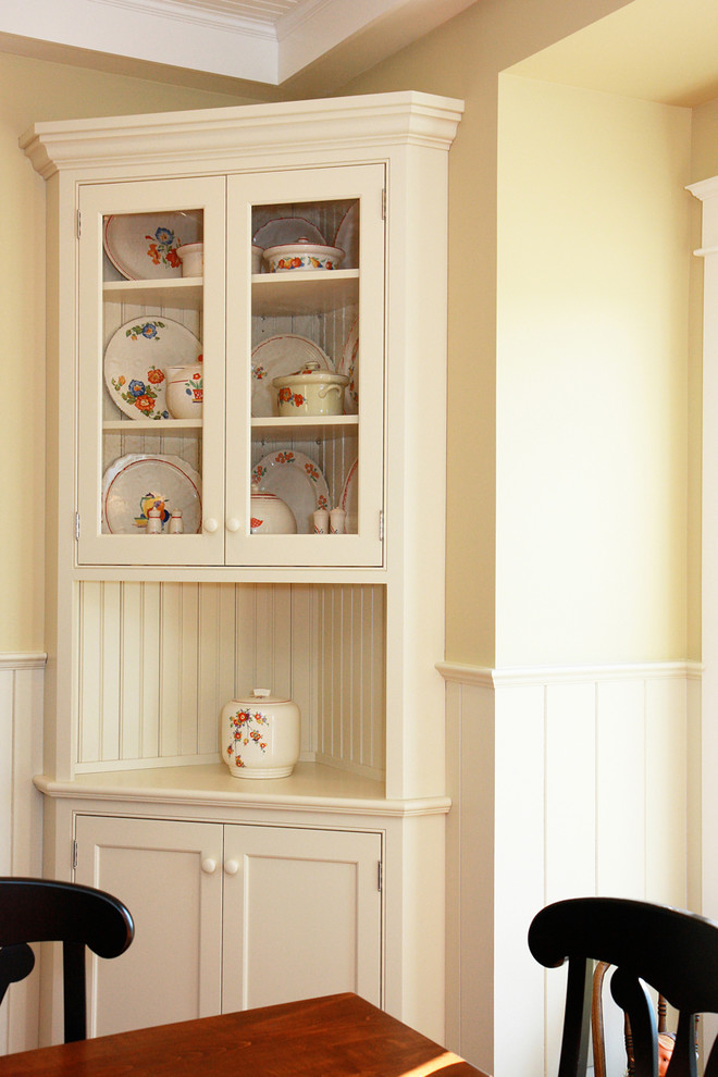 20+ Corner Dining Room Hutch in White Dining Hutches as Statement Pieces in Modern Interiors