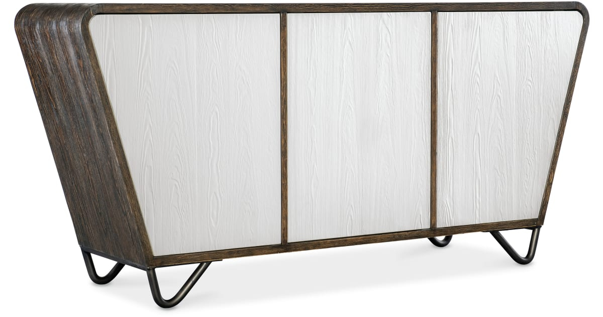 Comparing classic and contemporary design elements in modern furniture